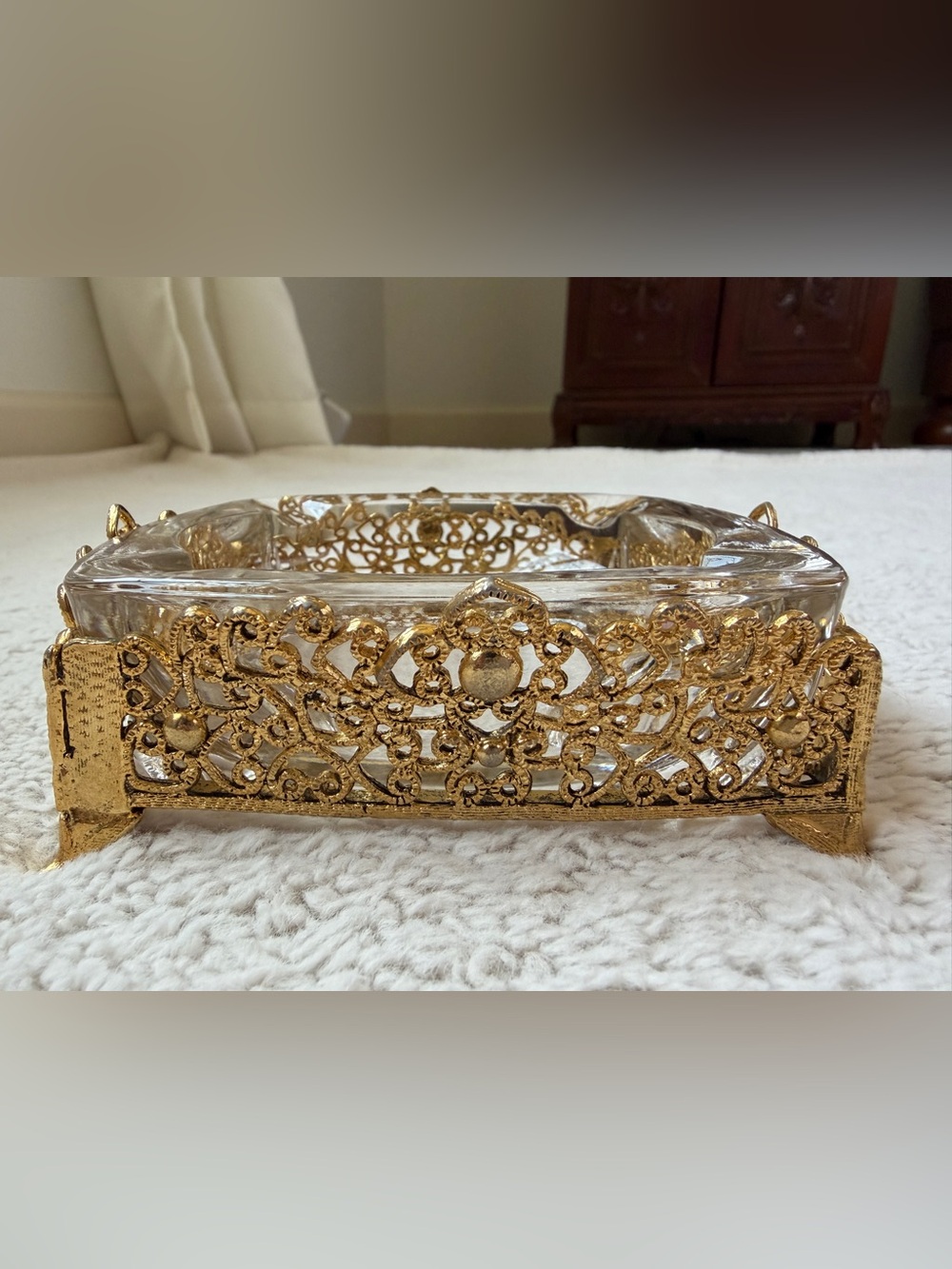 Vintage Ashtray With Gold Tone Ormolu Filigree Footed Stand Hollywood Regency - Picture 10 of 11